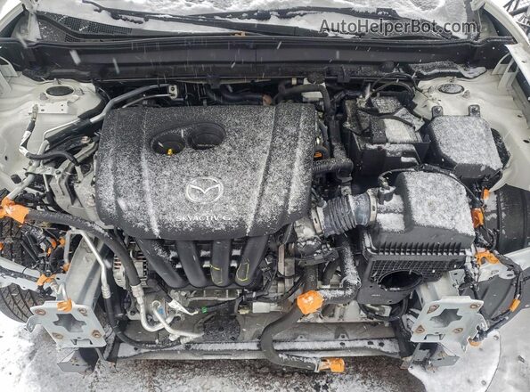 3MVDMBCL2MM210463 2021 MAZDA CX-30 White Engine compartment view