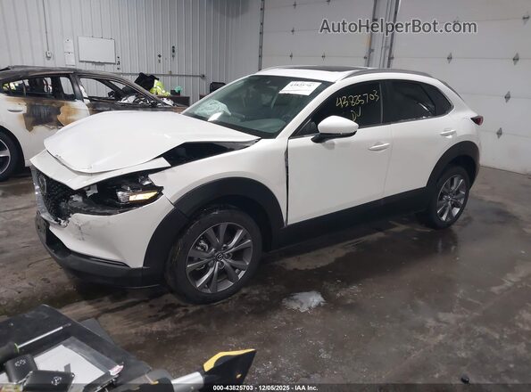 3MVDMBCL3NM416554 2022 MAZDA CX-30 White Vista tres cuartos delantera izquierda