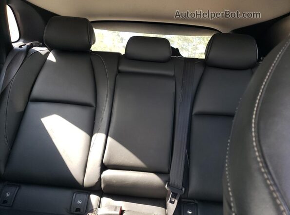 3MVDMBCL7LM116562 2020 MAZDA CX-30 Red Rear seats view
