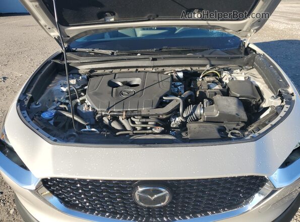 3MVDMBCM1RM719475 2024 MAZDA CX-30 Silver Vista del compartimento del motor