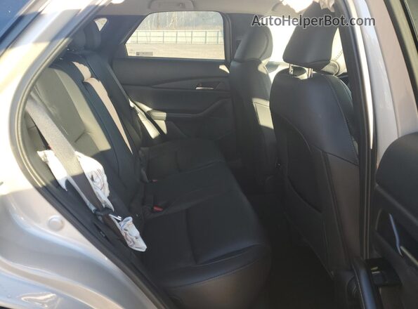 3MVDMBCM1RM719475 2024 MAZDA CX-30 Silver Vista interior trasera