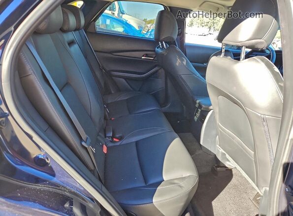 3MVDMBCM4RM720796 2024 MAZDA CX-30 Black Вид задньої частини салону
