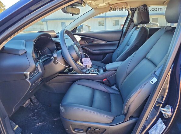 3MVDMBCM4RM720796 2024 MAZDA CX-30 Black Вид салону спереду