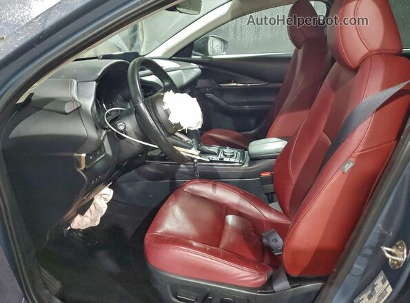 3MVDMBCM7RM650338 2024 MAZDA CX-30 Gray Front interior view