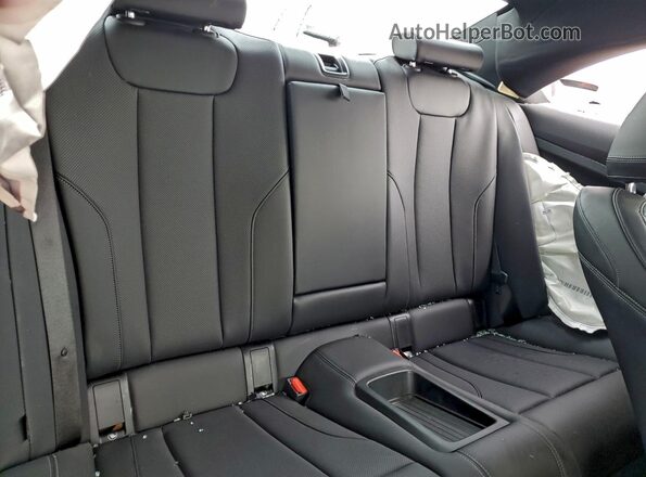 3MW23CM07N8C62491 2022 BMW 2 SERIES Black Widok tylnych siedzeń