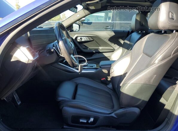 3MW33CM00P8C81066 2023 BMW 2 SERIES Blue Vista interior delantera