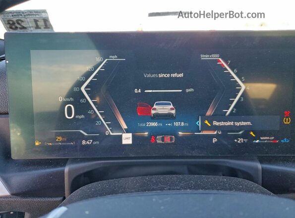 3MW33CM00R8D97645 2024 BMW 2 SERIES White Սարքավորումների վահանակի տեսք