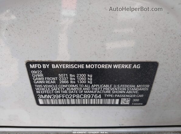 3MW39FF02P8C89764 2023 BMW 3 SERIES White Vista del compartimento del motor
