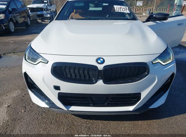 3MW43CM00R8E79802 2024 BMW M2 White წინა ხედი