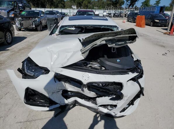 3MW43CM00R8E84997 2024 BMW M2 White წინა ხედი