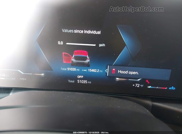 3MW49FS01P8C90866 2023 BMW 3 SERIES Gray 360 interior view