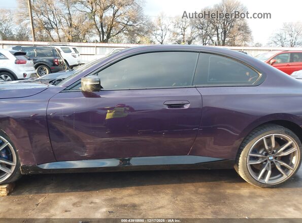 3MW53CM02N8C35731 2022 BMW M2 Purple Widok wnętrza 360 stopni