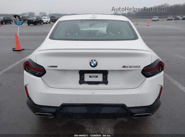 3MW53CM06N8C33528 2022 BMW M2 White 