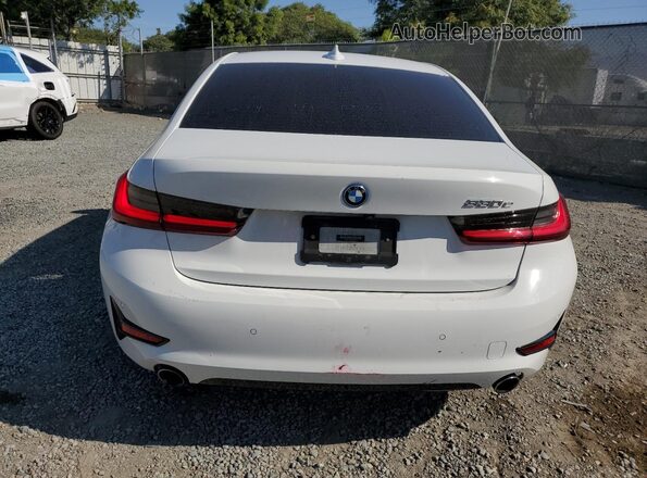 3MW5P7J02N8C28665 2022 BMW 3 SERIES White Rear view