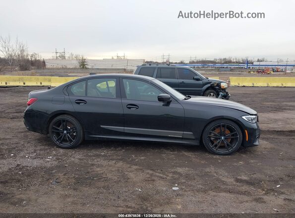 3MW5R7J03N8C31925 2022 BMW 3 SERIES Черный Вид задней части салона