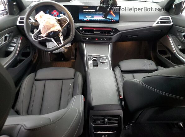 3MW69CW07S8F12109 2025 BMW 3 SERIES Gray Vista del salpicadero