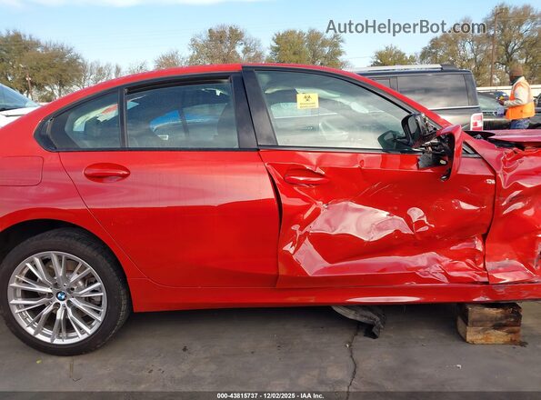 3MW69FF00P8D72705 2023 BMW 3 SERIES Red Widok wnętrza z tyłu