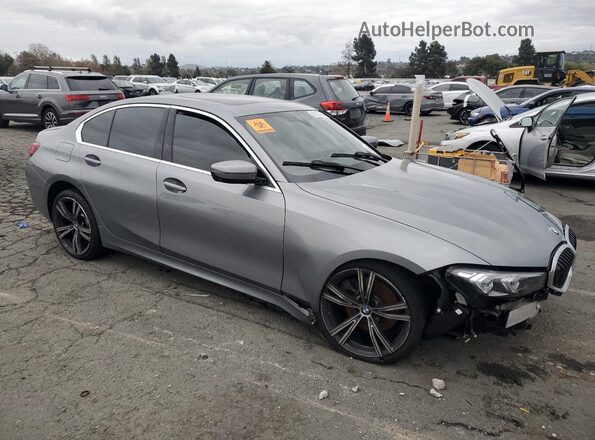 3MW69FF05R8D90684 2024 BMW 3 SERIES Gray Delantero derecho
