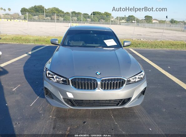 3MW69FF05R8E77176 2024 BMW 3 SERIES Gray Vista del salpicadero