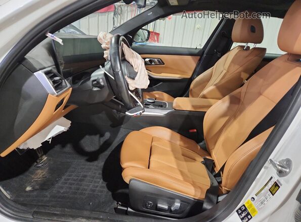 3MW89FF05P8D68108 2023 BMW 3 SERIES Белый Вид салона спереди