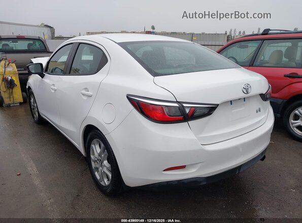 3MYDLBYV0JY314731 2018 TOYOTA YARIS IA White უკანა მარცხენა