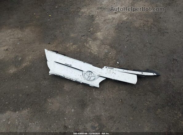 3MYDLBYV0JY314731 2018 TOYOTA YARIS IA White ხელსაწყოთა პანელის ხედი
