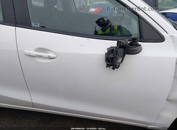3MYDLBYV0JY314731 2018 TOYOTA YARIS IA White 
