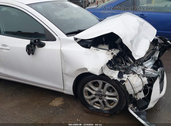3MYDLBYV0JY314731 2018 TOYOTA YARIS IA White 