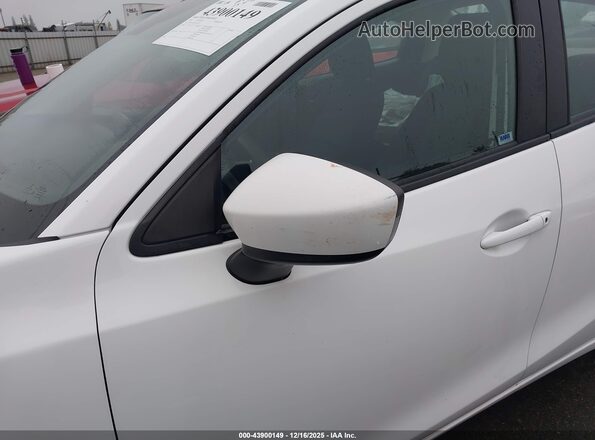 3MYDLBYV0JY314731 2018 TOYOTA YARIS IA White 
