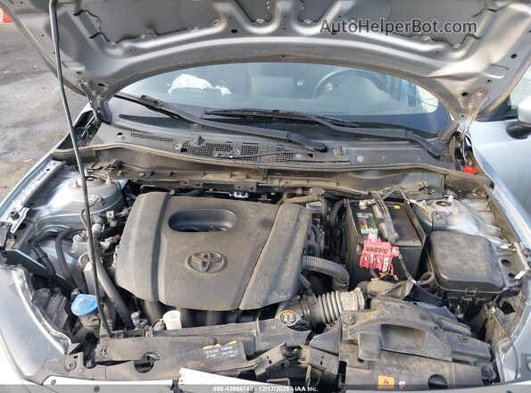 3MYDLBYV1JY333823 2018 TOYOTA YARIS IA Серебряный Вид сзади