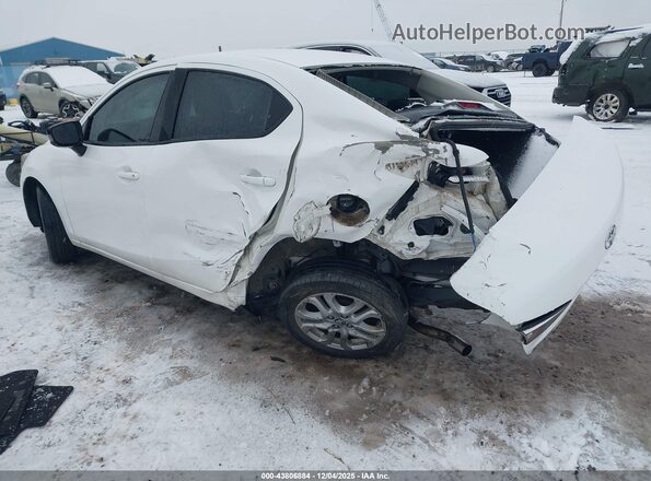3MYDLBYV3JY326954 2018 TOYOTA YARIS IA Белый 