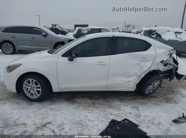 3MYDLBYV3JY326954 2018 TOYOTA YARIS IA Белый 