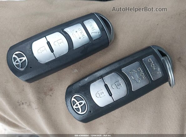 3MYDLBYV3JY326954 2018 TOYOTA YARIS IA Белый 