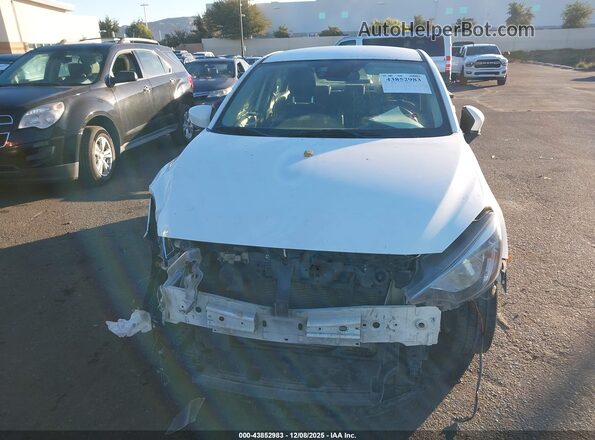 3MYDLBYV3JY330020 2018 TOYOTA YARIS IA White ხელსაწყოთა პანელის ხედი