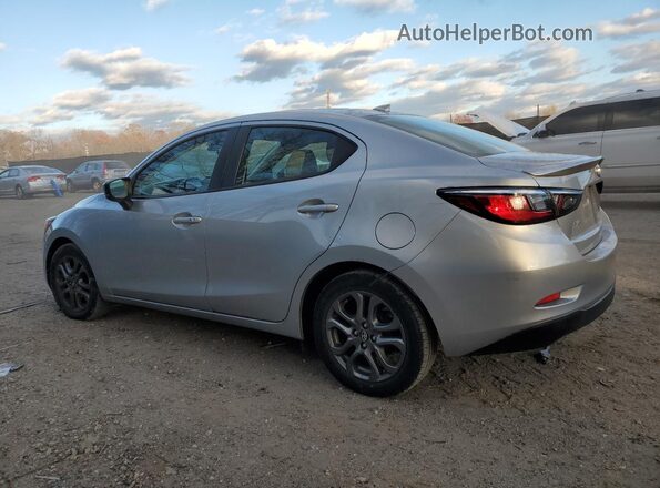 3MYDLBYV5LY715758 2020 TOYOTA YARIS Silver Հետևի ձախ