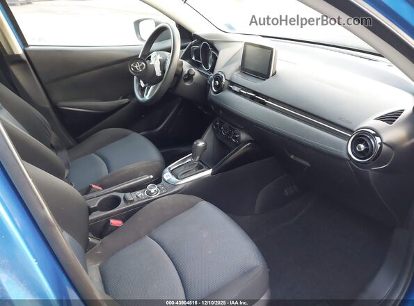 3MYDLBYV6HY181760 2017 TOYOTA YARIS IA Blue Front interior view