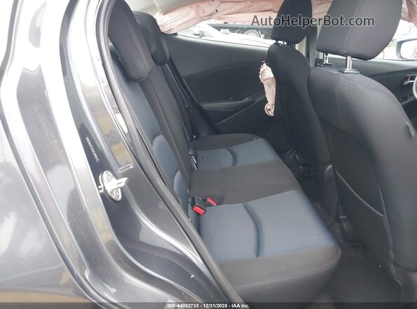 3MYDLBYV6JY329573 2018 TOYOTA YARIS IA Коричневый Вид наклейки с VIN-кодом