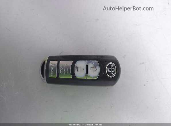 3MYDLBYV6LY712450 2020 TOYOTA YARIS White Dashboard view