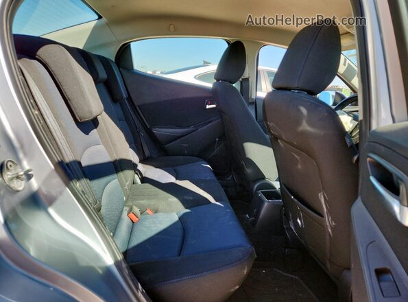 3MYDLBYV8JY307817 2018 TOYOTA YARIS Silver 