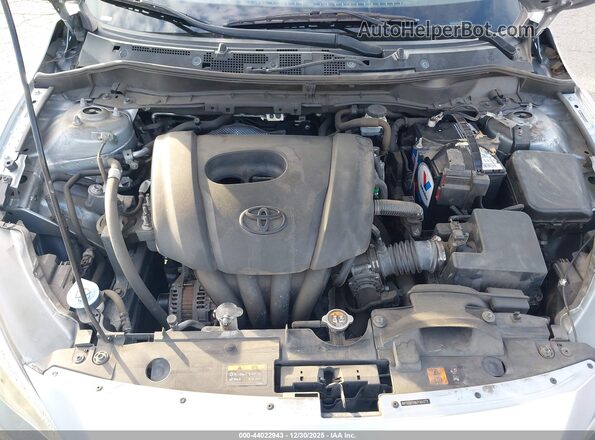 3MYDLBYV8JY331373 2018 TOYOTA YARIS IA Silver უკანა ხედი