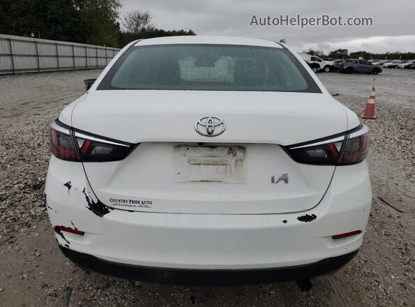 3MYDLBYV9JY312489 2018 TOYOTA YARIS White 