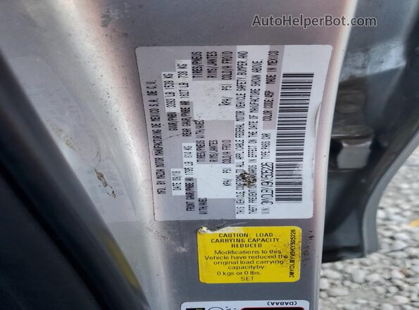 3MYDLBYV9KY505226 2019 TOYOTA YARIS Silver Շարժիչի բաժամունքի տեսք