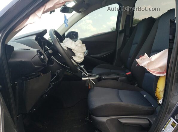3MYDLBYVXGY106834 2016 TOYOTA YARIS Gray Սալոնի դիմացի տեսք