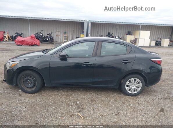 3MYDLBYVXKY510791 2019 TOYOTA YARIS Black სალონის 360-გრადუსიანი ხედი
