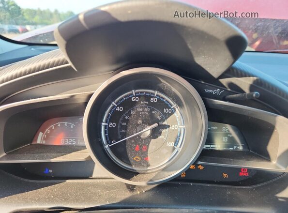 3MYDLBYVXKY513352 2019 TOYOTA YARIS Red Вид щитка приладів