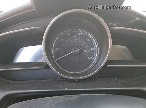 3MYDLBYVXLY704819 2020 TOYOTA YARIS Белый Вид щитка приборов