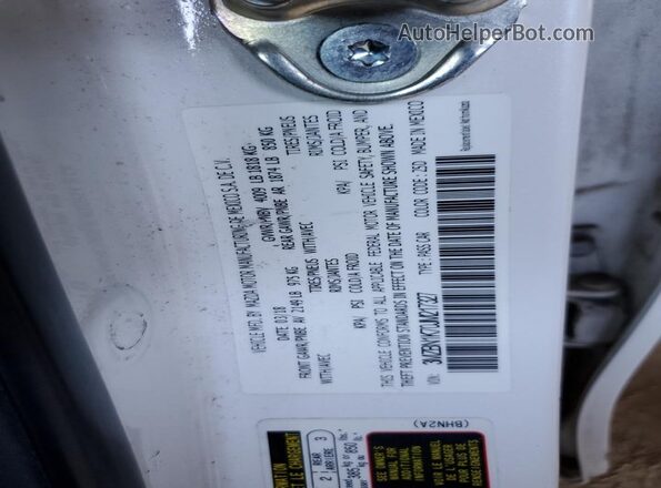 3MZBN1K70JM217327 2018 MAZDA 3 White 