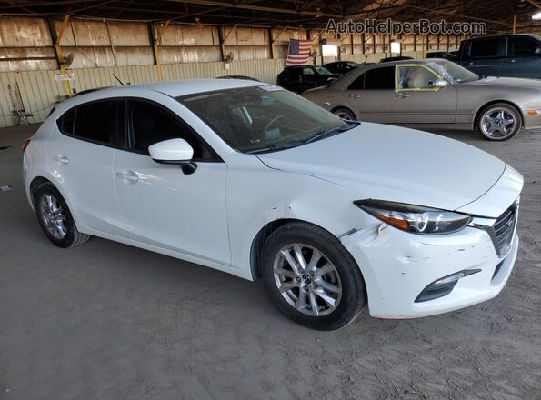 3MZBN1K70JM217327 2018 MAZDA 3 White 