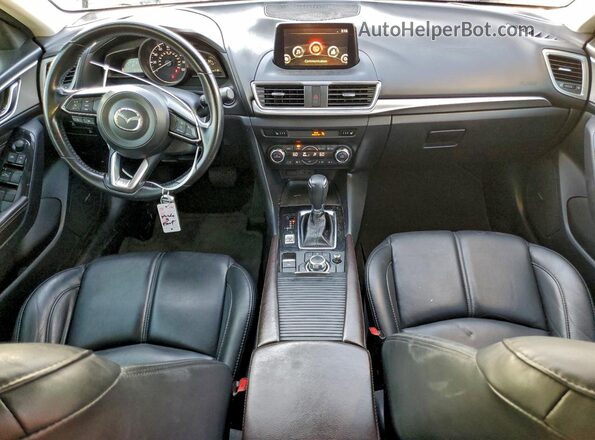 3MZBN1L35JM231218 2018 MAZDA 3 Black 