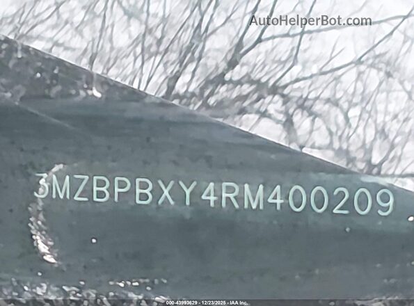 3MZBPBXY4RM400209 2024 MAZDA 3 Green Widok komory silnika